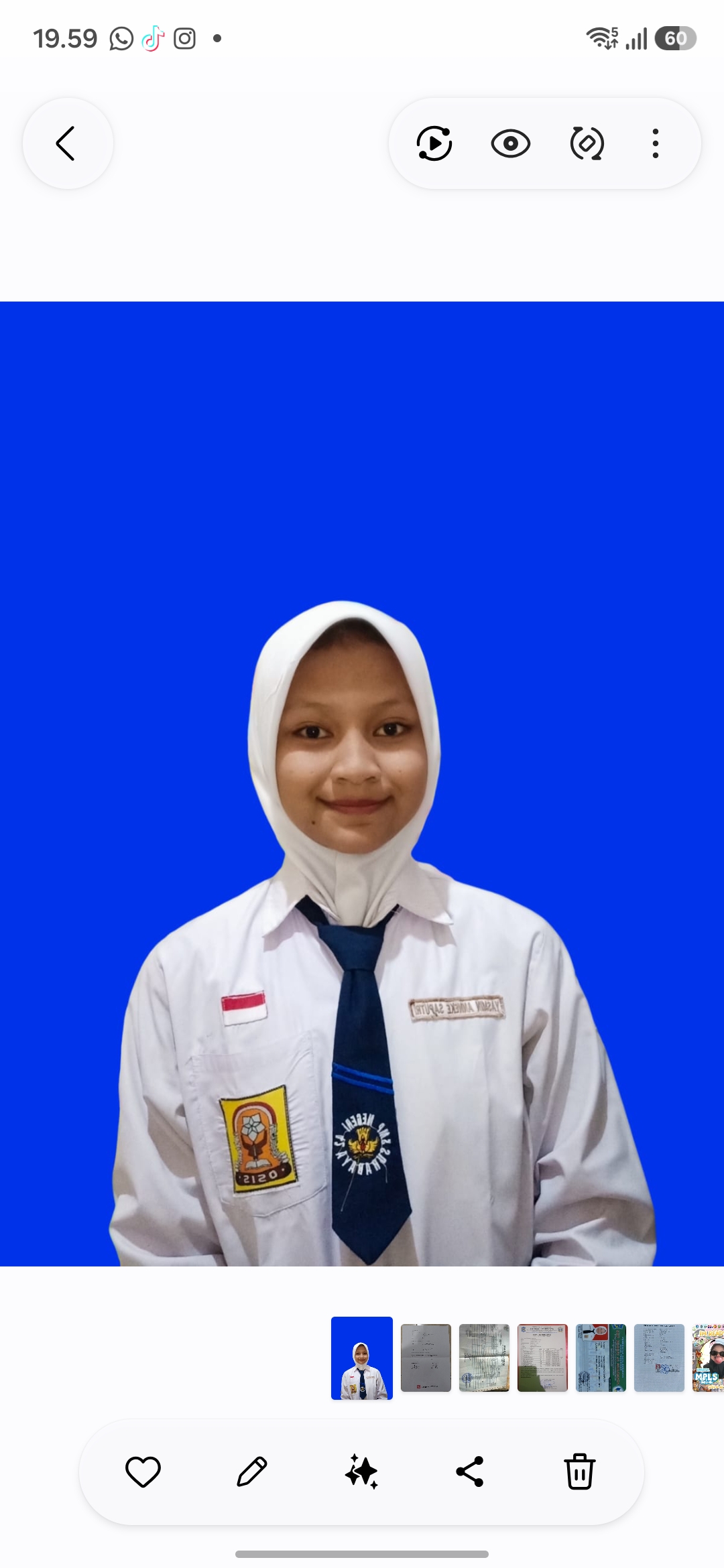 yasmin anneke saputri 